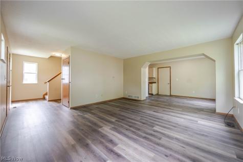 1404 Lakeview Avenue Cleveland OH 44112