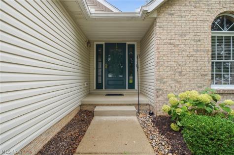 733 Joel Circle Louisville OH 44641