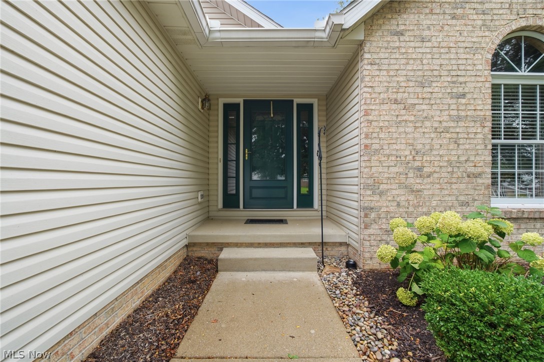 733 Joel Circle Louisville OH 44641