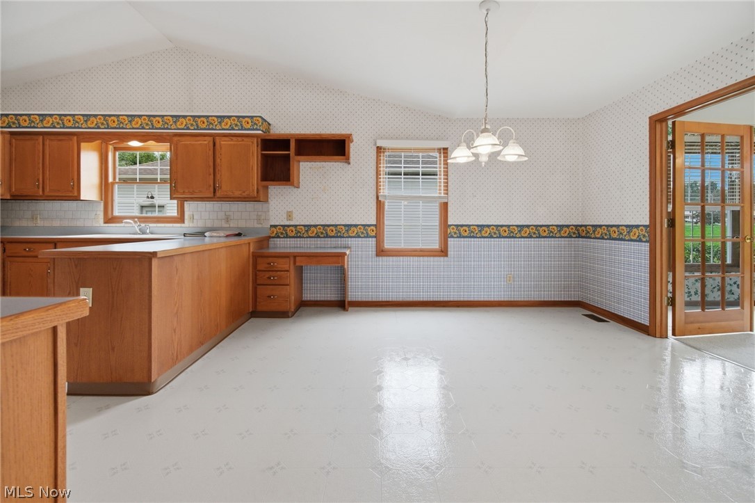733 Joel Circle Louisville OH 44641