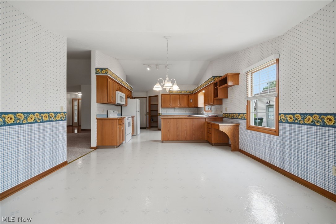 733 Joel Circle Louisville OH 44641