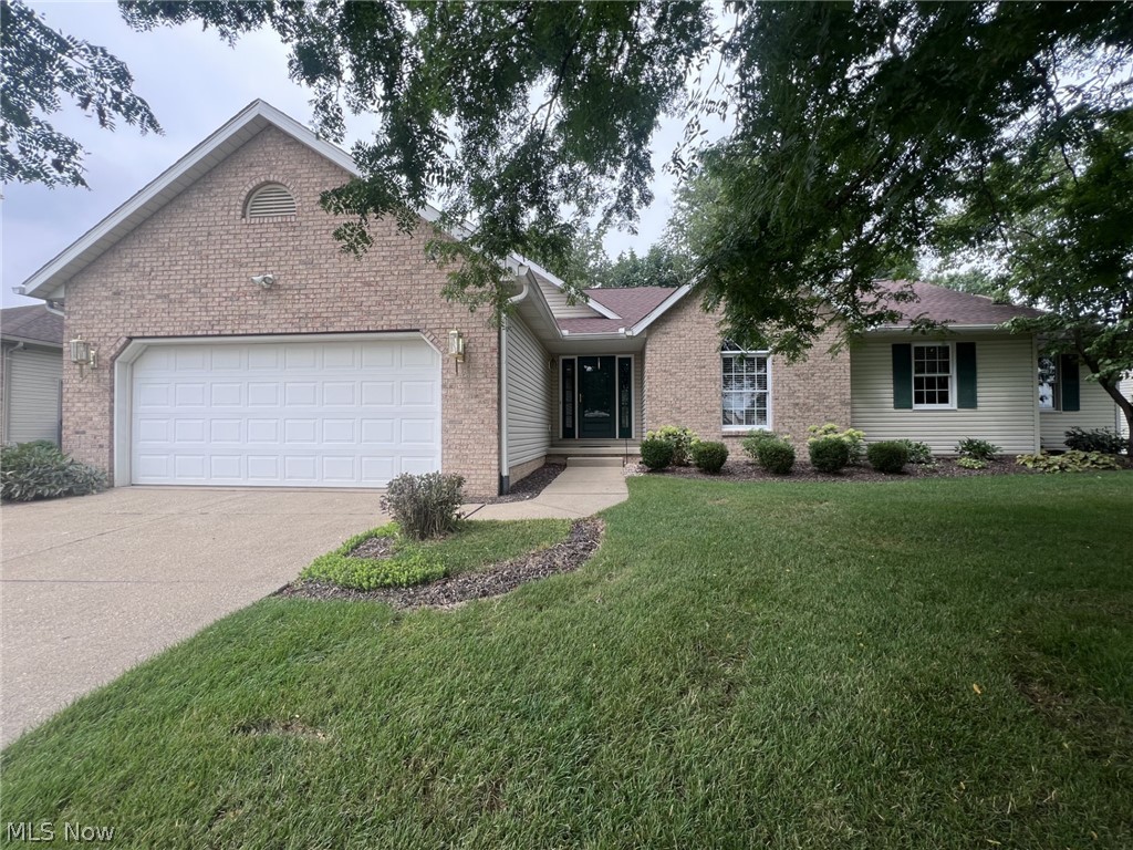 733 Joel Circle Louisville OH 44641