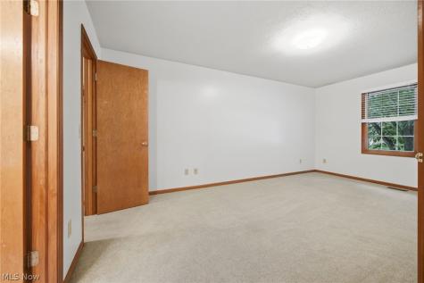 733 Joel Circle Louisville OH 44641