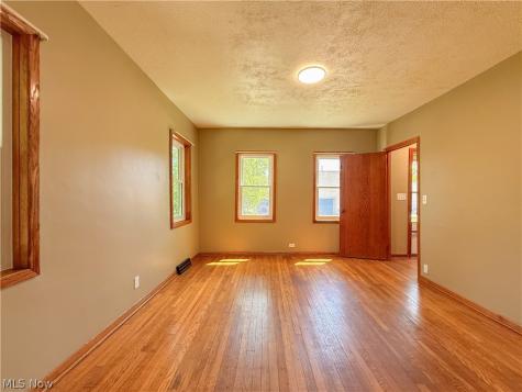 323 S Huntington Street Medina OH 44256