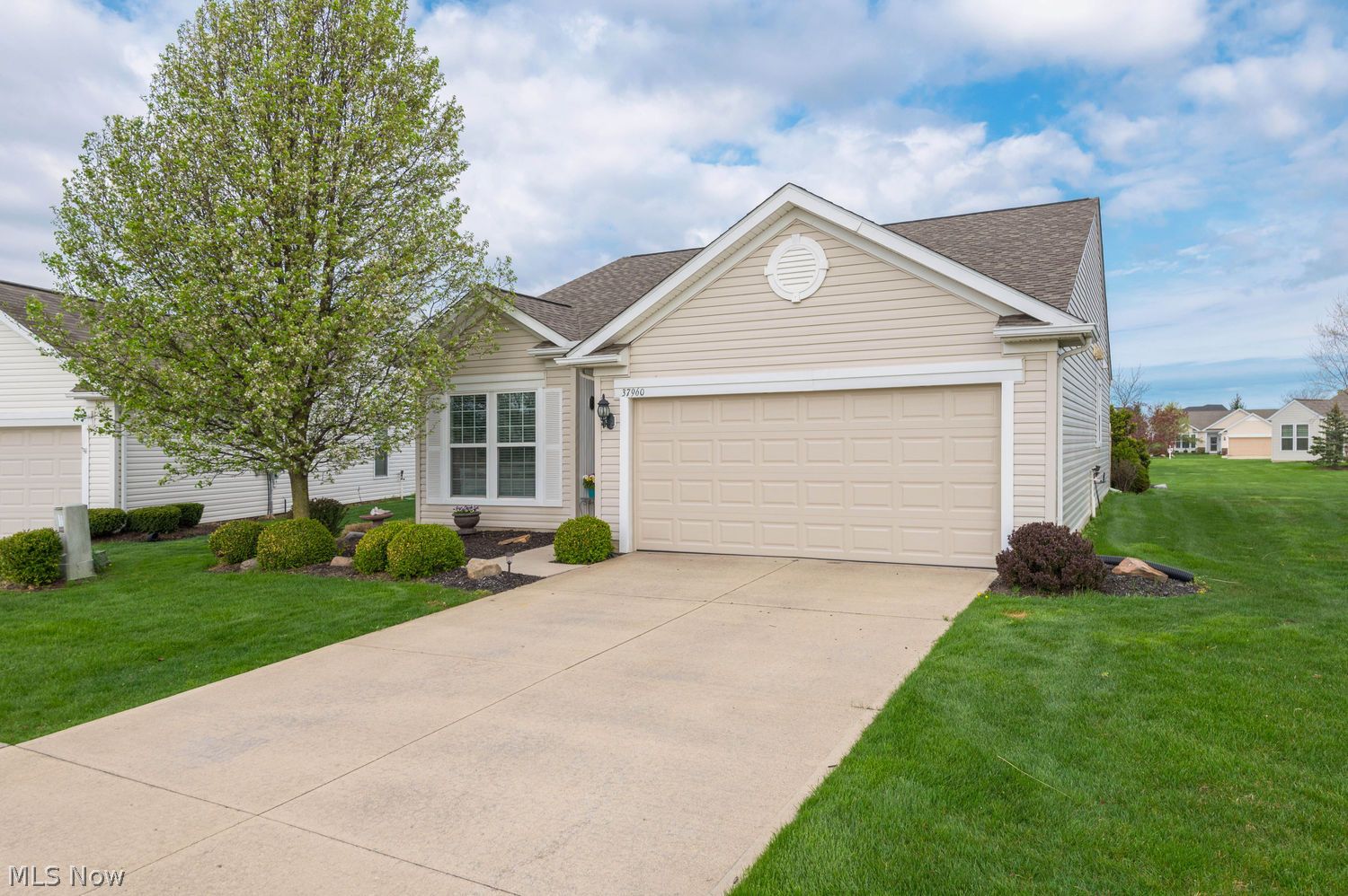37960 Ashfield Way North Ridgeville OH 44039