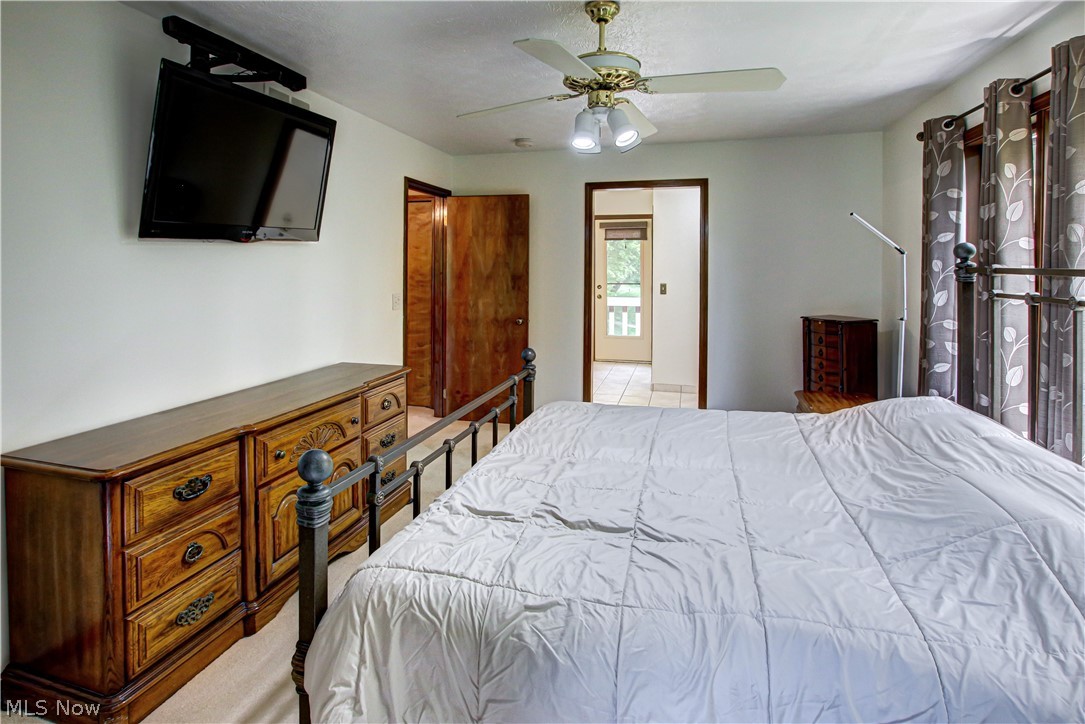 77 Carr Road Hinckley OH 44233