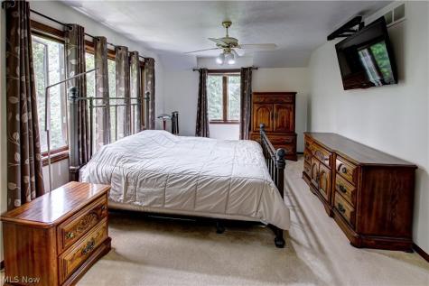 77 Carr Road Hinckley OH 44233