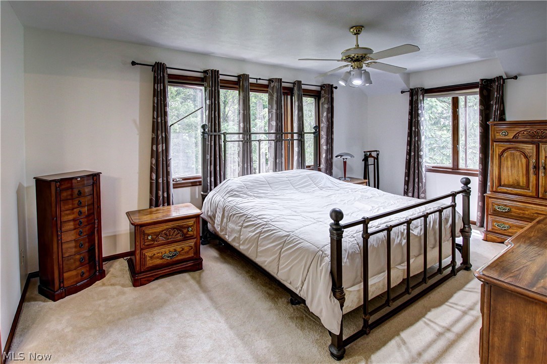 77 Carr Road Hinckley OH 44233