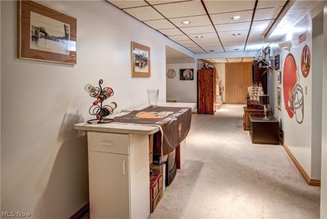 77 Carr Road Hinckley OH 44233