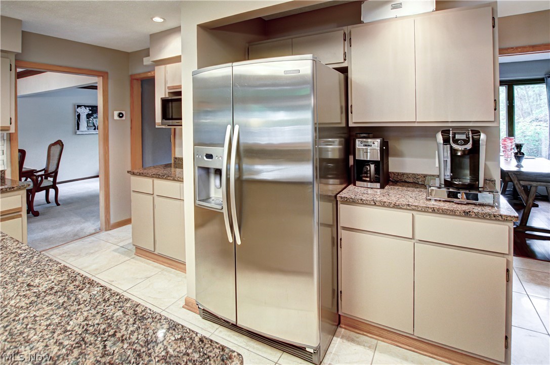 77 Carr Road Hinckley OH 44233