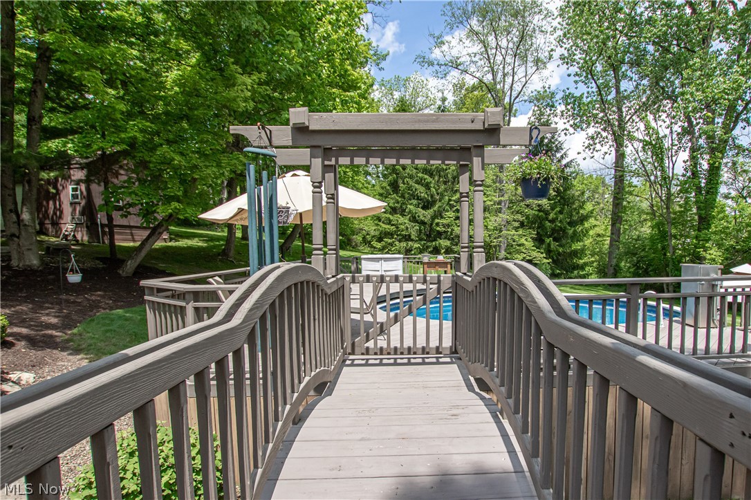77 Carr Road Hinckley OH 44233