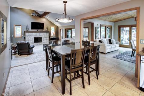 77 Carr Road Hinckley OH 44233