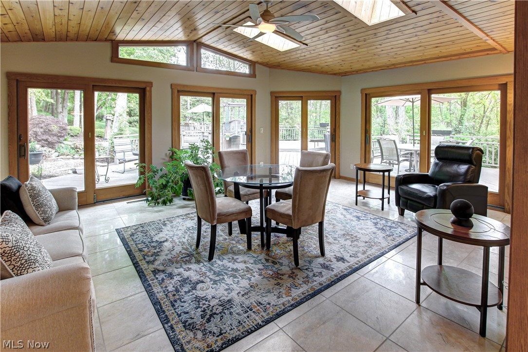 77 Carr Road Hinckley OH 44233