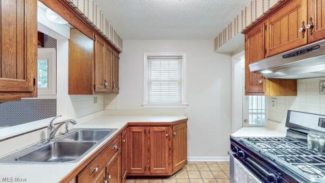 3138 7th Street Cuyahoga Falls OH 44221