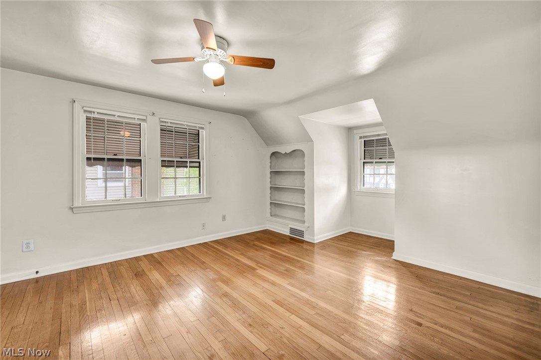 91 E 212th Street Euclid OH 44123