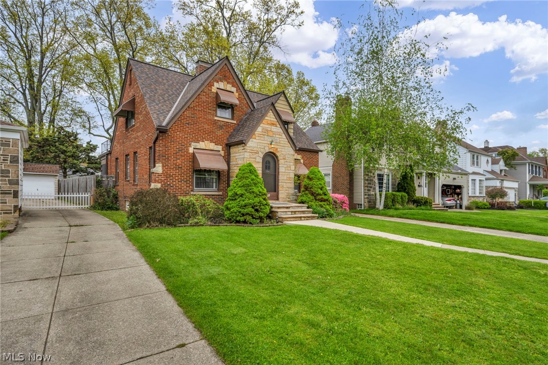 91 E 212th Street Euclid OH 44123
