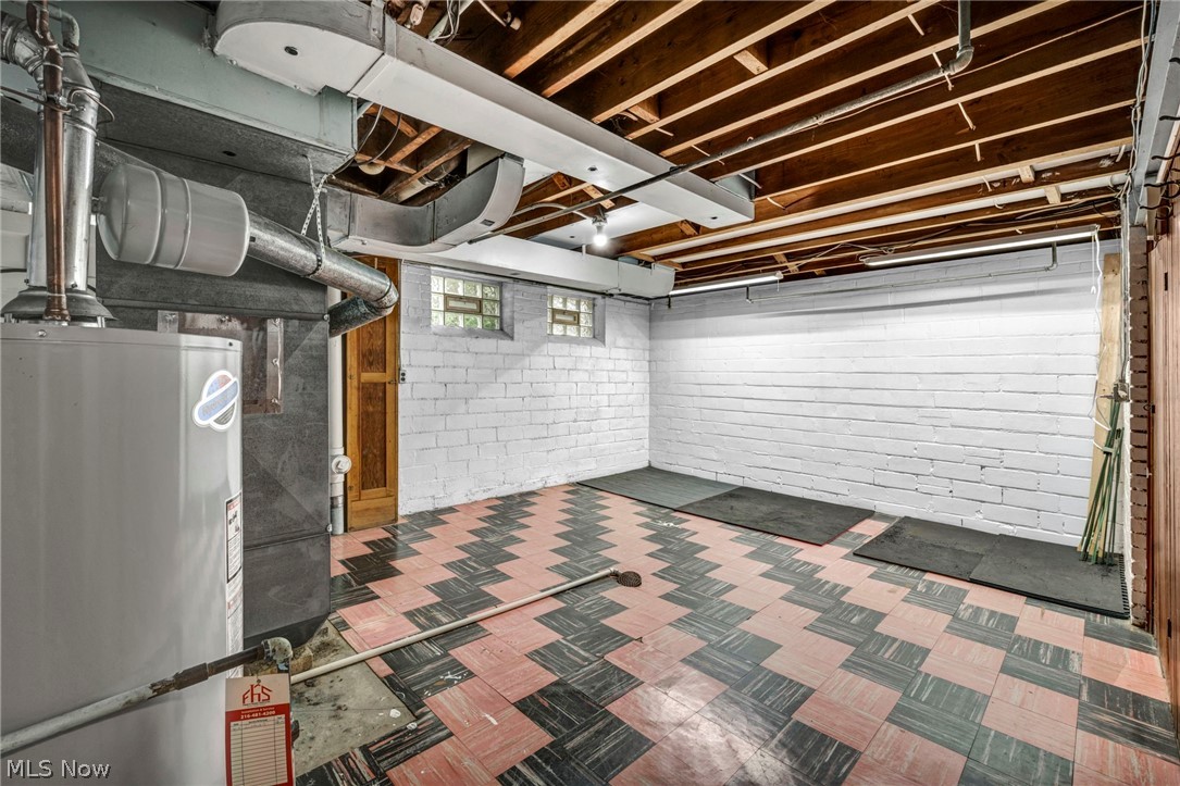 91 E 212th Street Euclid OH 44123