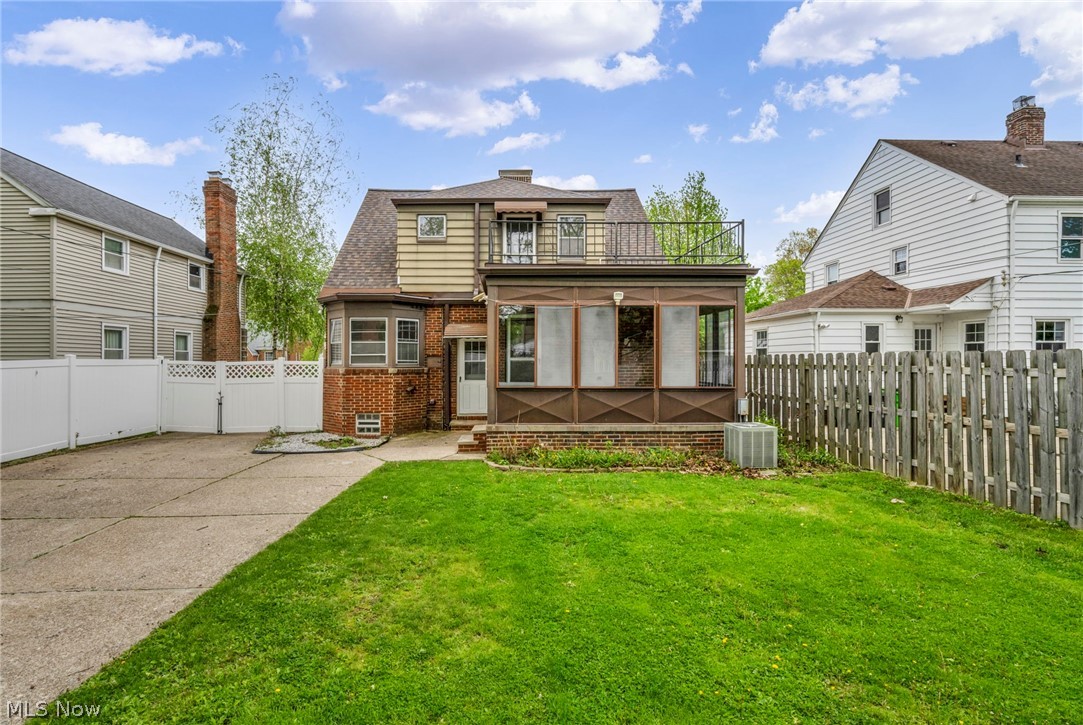 91 E 212th Street Euclid OH 44123