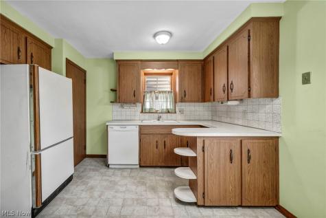 13107 Woodward Boulevard Garfield Heights OH 44125