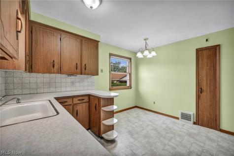 13107 Woodward Boulevard Garfield Heights OH 44125