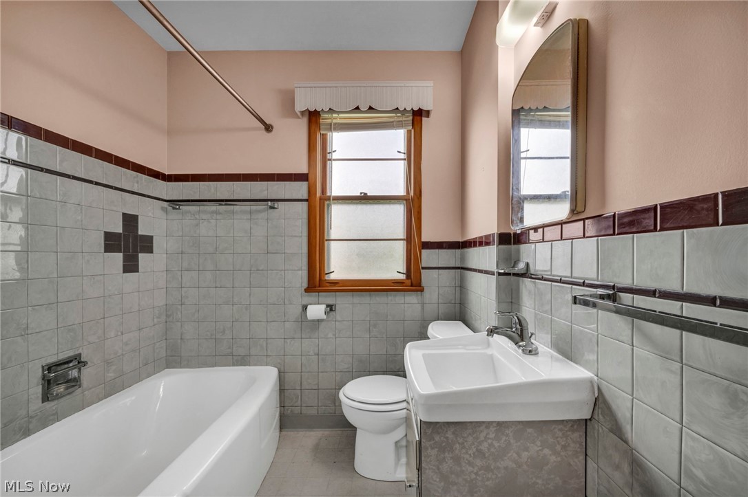 13107 Woodward Boulevard Garfield Heights OH 44125