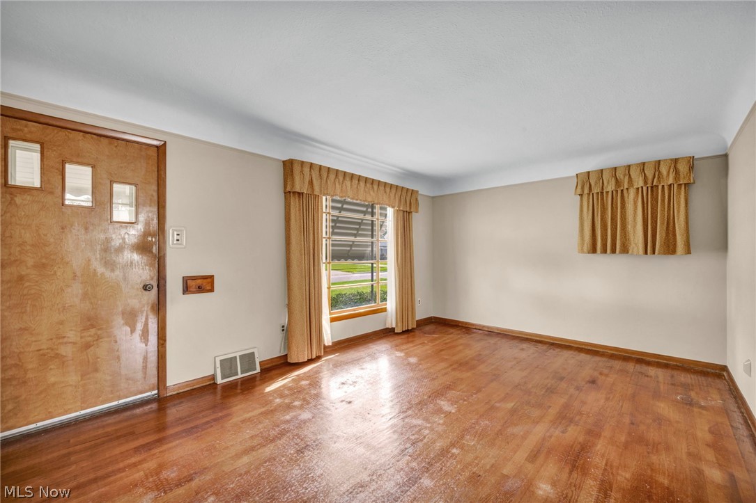 13107 Woodward Boulevard Garfield Heights OH 44125