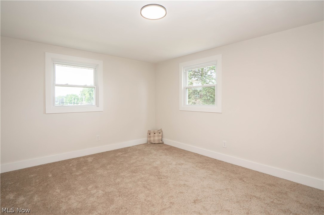 5550 Easton Street Louisville OH 44641