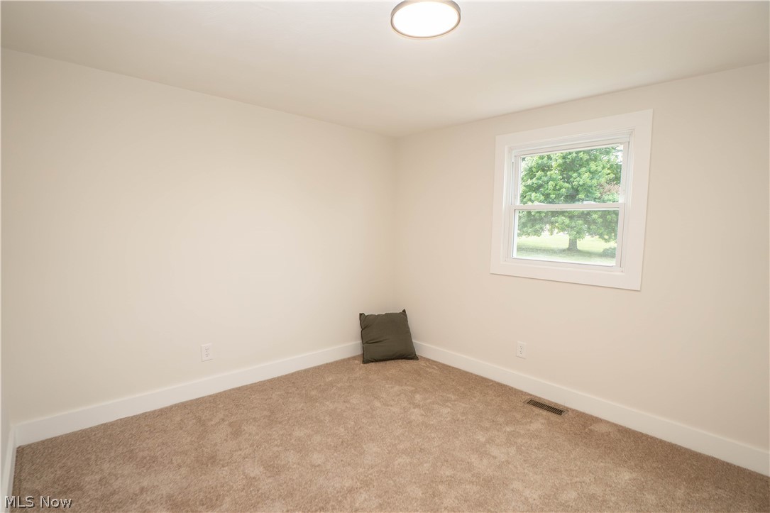 5550 Easton Street Louisville OH 44641