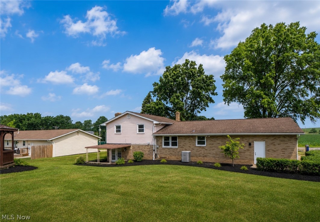 5550 Easton Street Louisville OH 44641