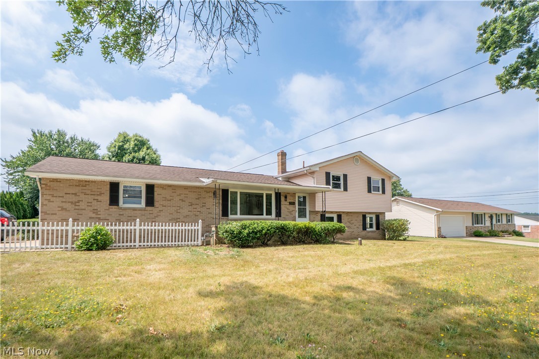 5550 Easton Street Louisville OH 44641