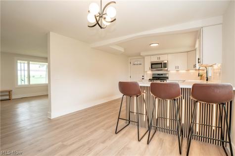 5550 Easton Street Louisville OH 44641