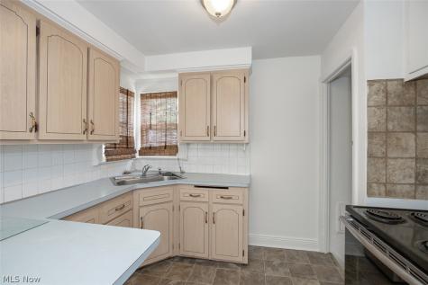 5219 Henry Street Maple Heights OH 44137
