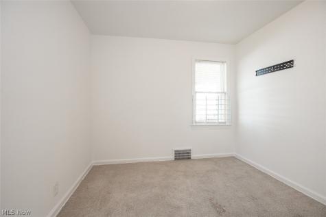 5219 Henry Street Maple Heights OH 44137
