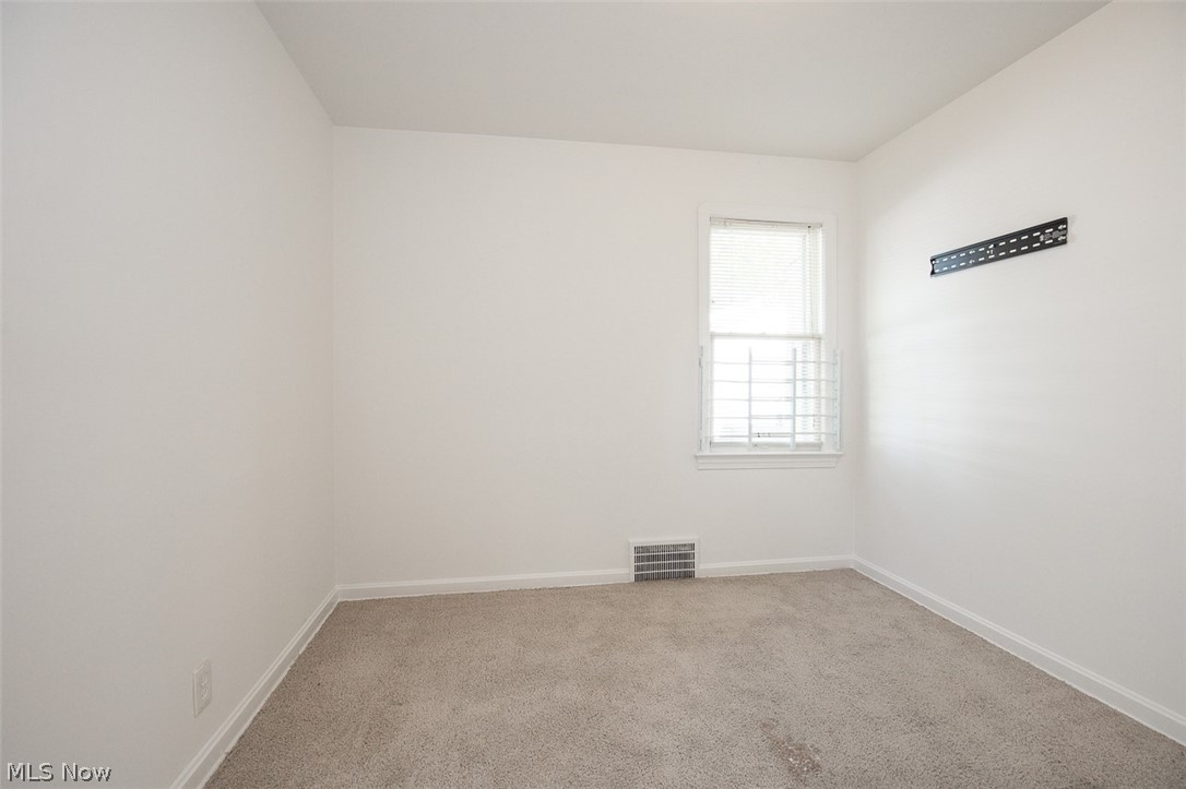 5219 Henry Street Maple Heights OH 44137
