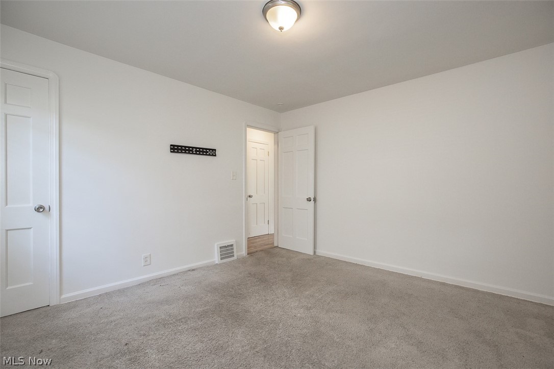 5219 Henry Street Maple Heights OH 44137