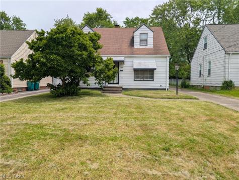 5219 Henry Street Maple Heights OH 44137