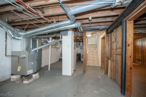 5219 Henry Street Maple Heights OH 44137
