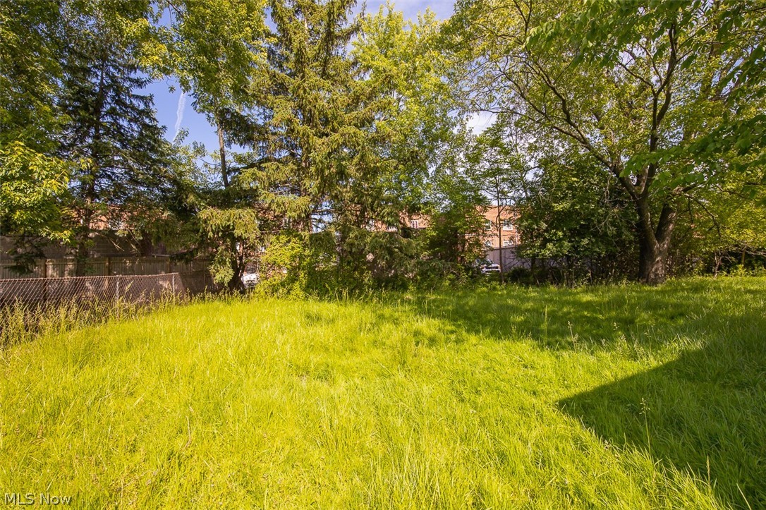 5219 Henry Street Maple Heights OH 44137