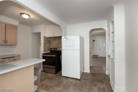 5219 Henry Street Maple Heights OH 44137