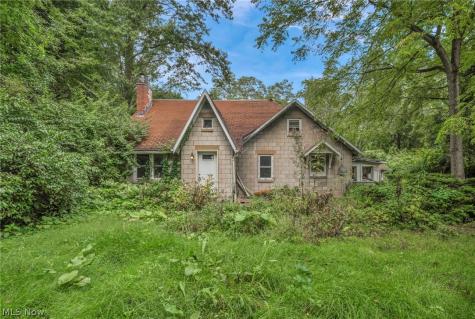 1494 Lakeland Avenue Akron OH 44320