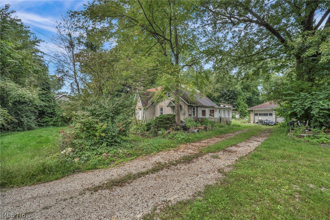 1494 Lakeland Avenue Akron OH 44320
