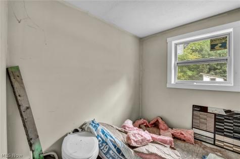 1494 Lakeland Avenue Akron OH 44320