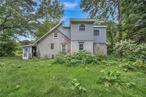 1494 Lakeland Avenue Akron OH 44320