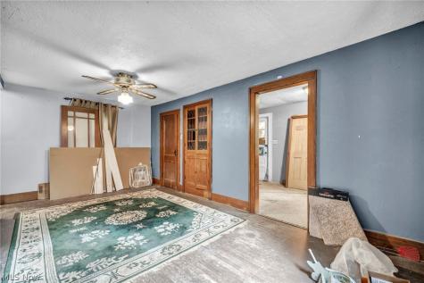 1494 Lakeland Avenue Akron OH 44320