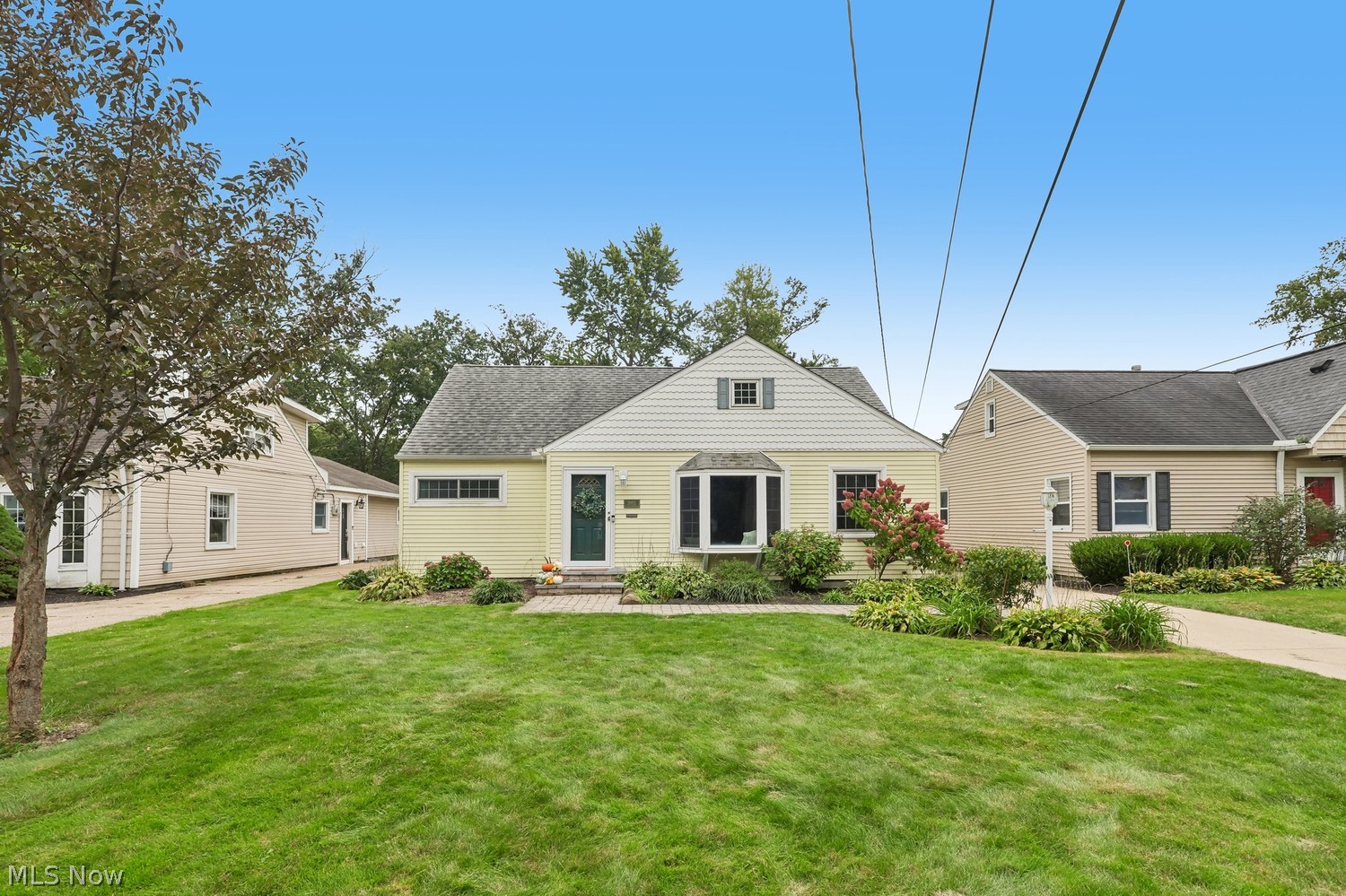 26815 E Oviatt Road Bay Village OH 44140