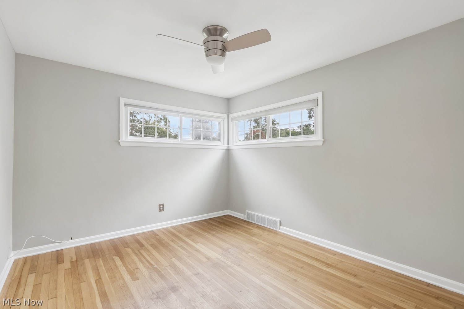 26815 E Oviatt Road Bay Village OH 44140