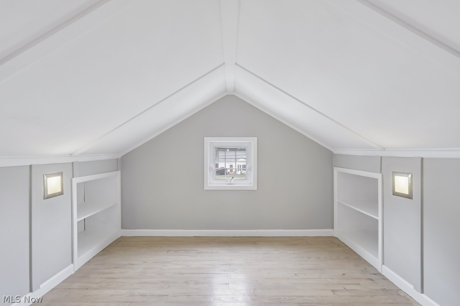 26815 E Oviatt Road Bay Village OH 44140