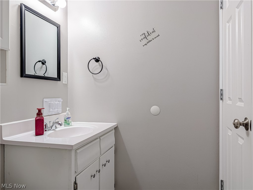 8636 Camelot Avenue NW Canal Fulton OH 44614