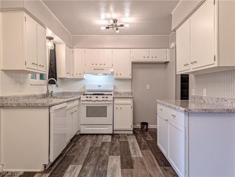 8636 Camelot Avenue NW Canal Fulton OH 44614