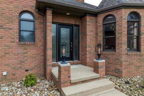 4864 Armandale Avenue NW Canton OH 44718